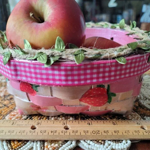 Strawberry Basket with Pink Ribbon & twine with leaves around the rim. Wicker - Picture 5 of 10